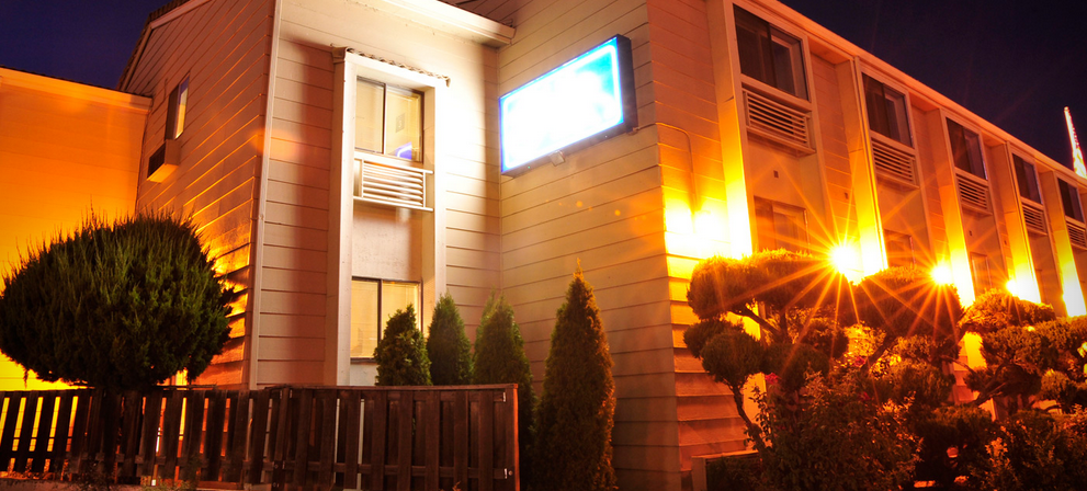 Motel Ramada By Wyndham Medford Airport North Exteriér fotografie
