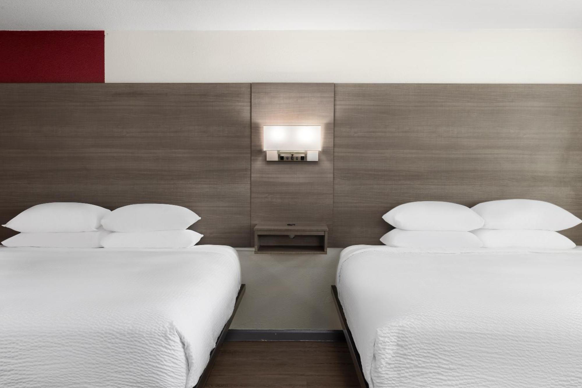Motel Ramada By Wyndham Medford Airport North Exteriér fotografie