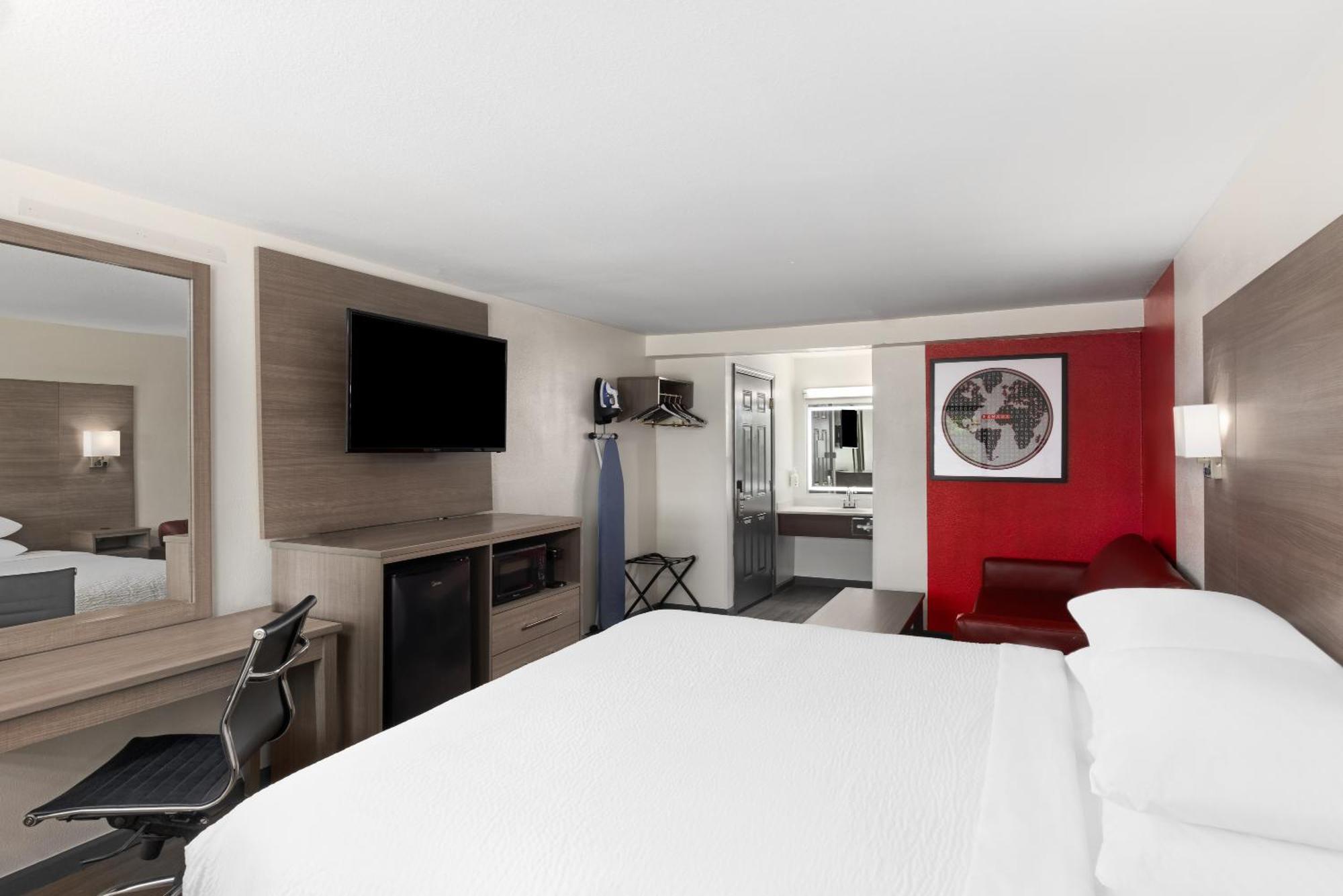 Motel Ramada By Wyndham Medford Airport North Exteriér fotografie