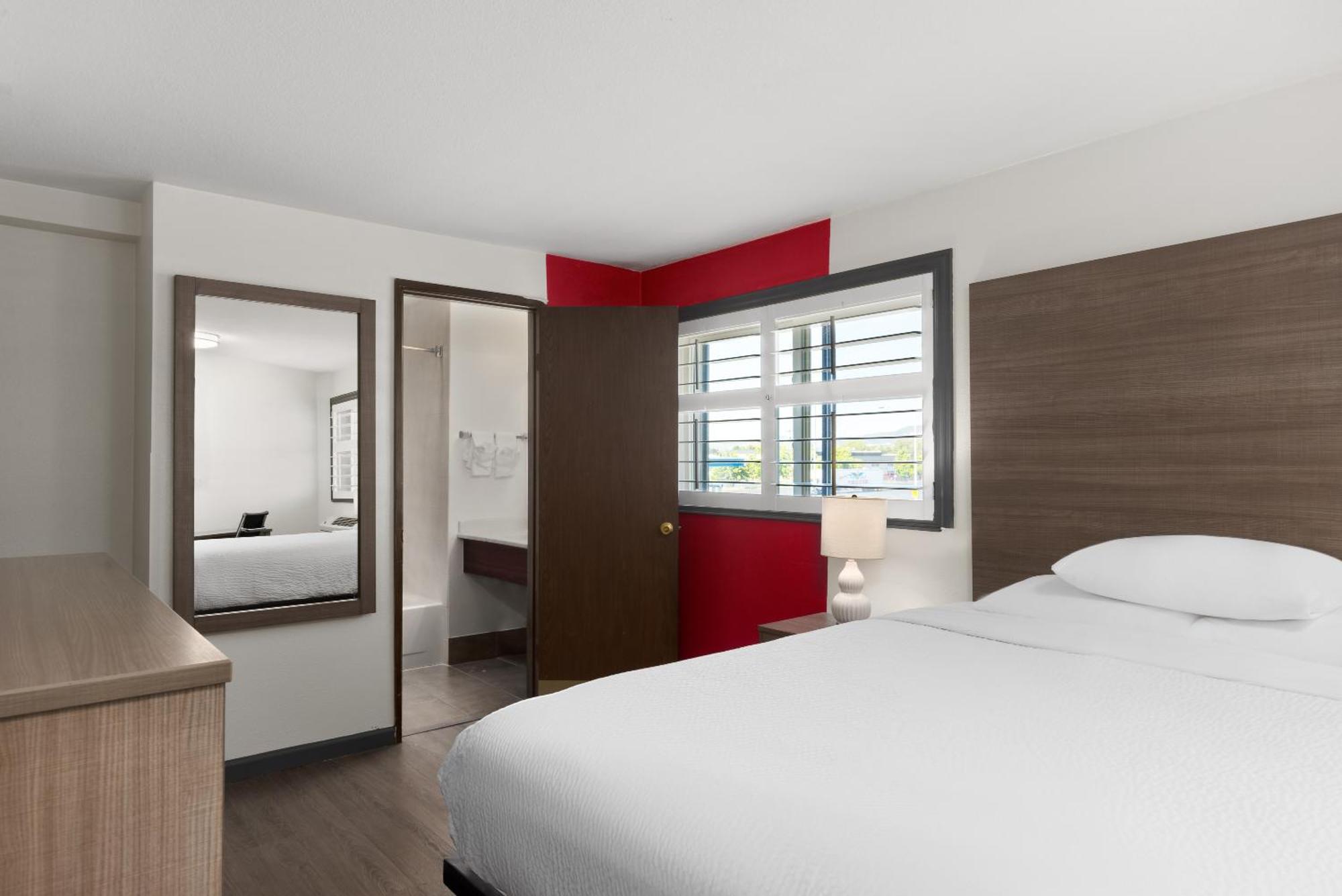 Motel Ramada By Wyndham Medford Airport North Exteriér fotografie