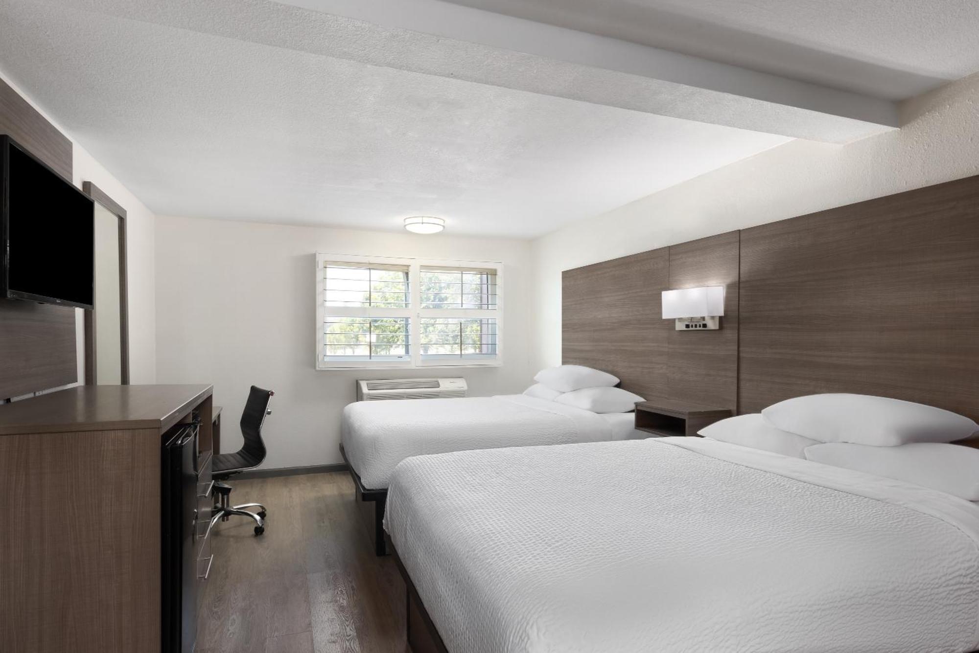 Motel Ramada By Wyndham Medford Airport North Exteriér fotografie