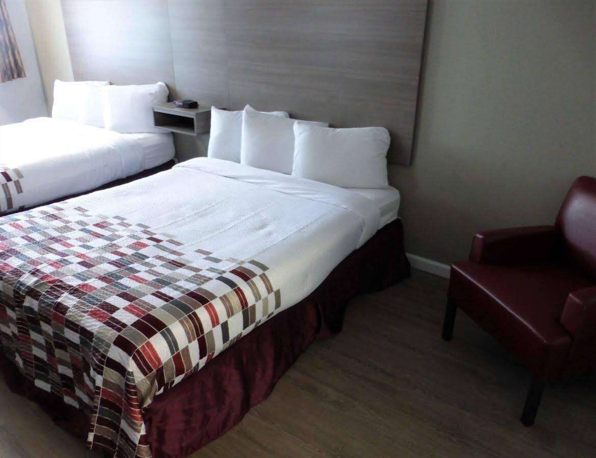 Motel Ramada By Wyndham Medford Airport North Exteriér fotografie